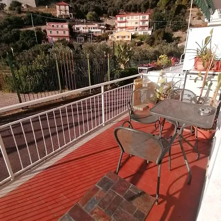 Sunny Con Terrazza Panoramica * 알라시오