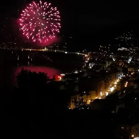 Bed and Breakfast Sunnyrooms Con Terrazza Panoramica Αλάσιο