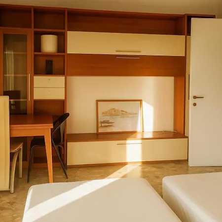 Sunnyrooms Con Terrazza Panoramica Bed and Breakfast